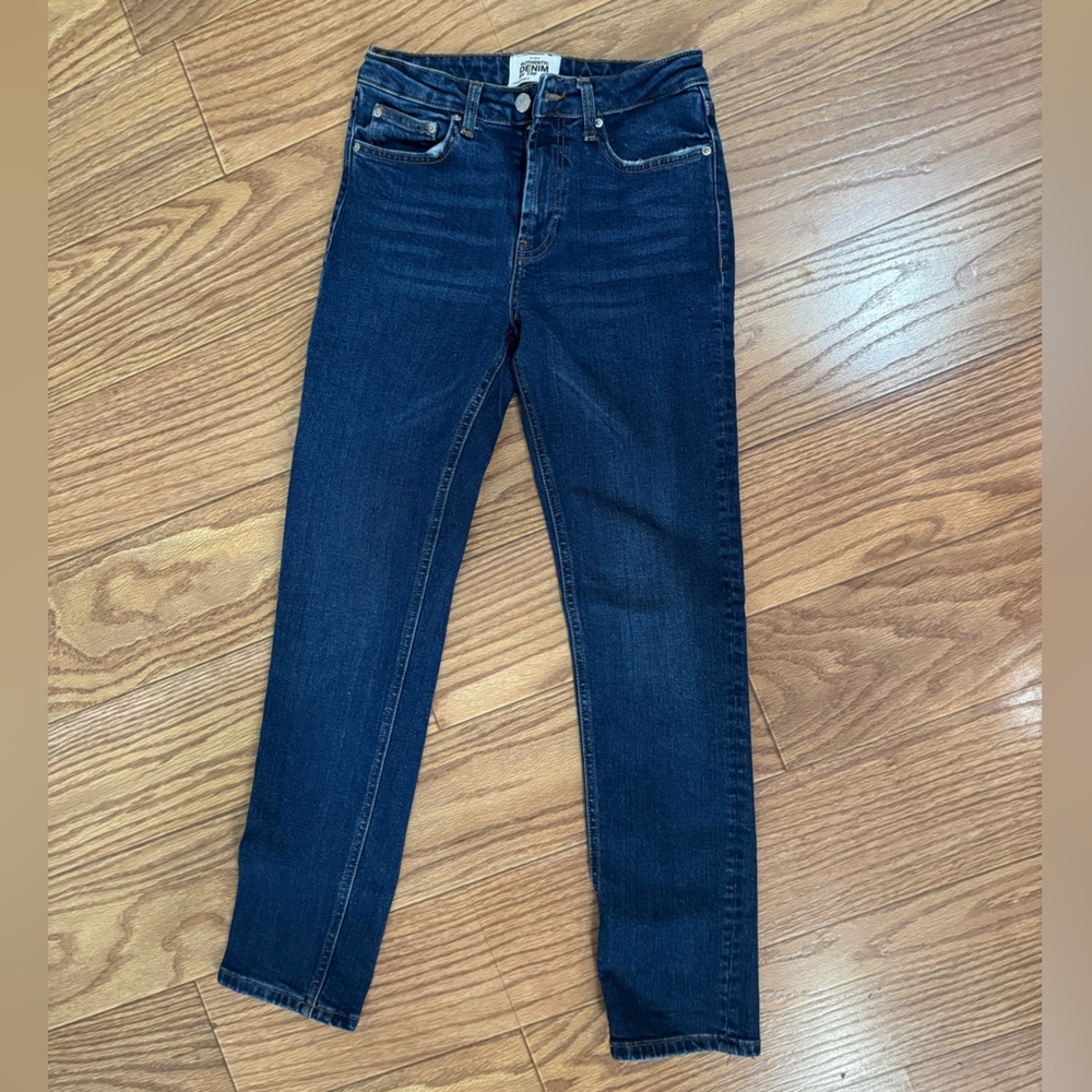 Zara Blue Skinny Jeans with Stretch and Tapered Leg